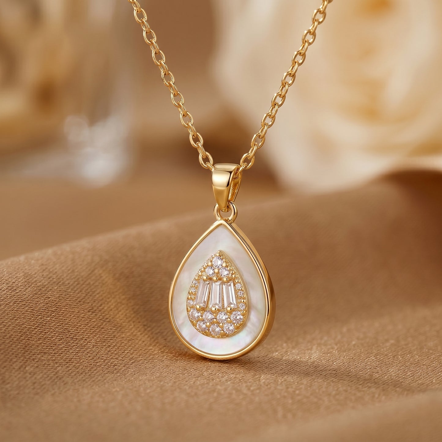 Teardrop Geometric Inlay Chain