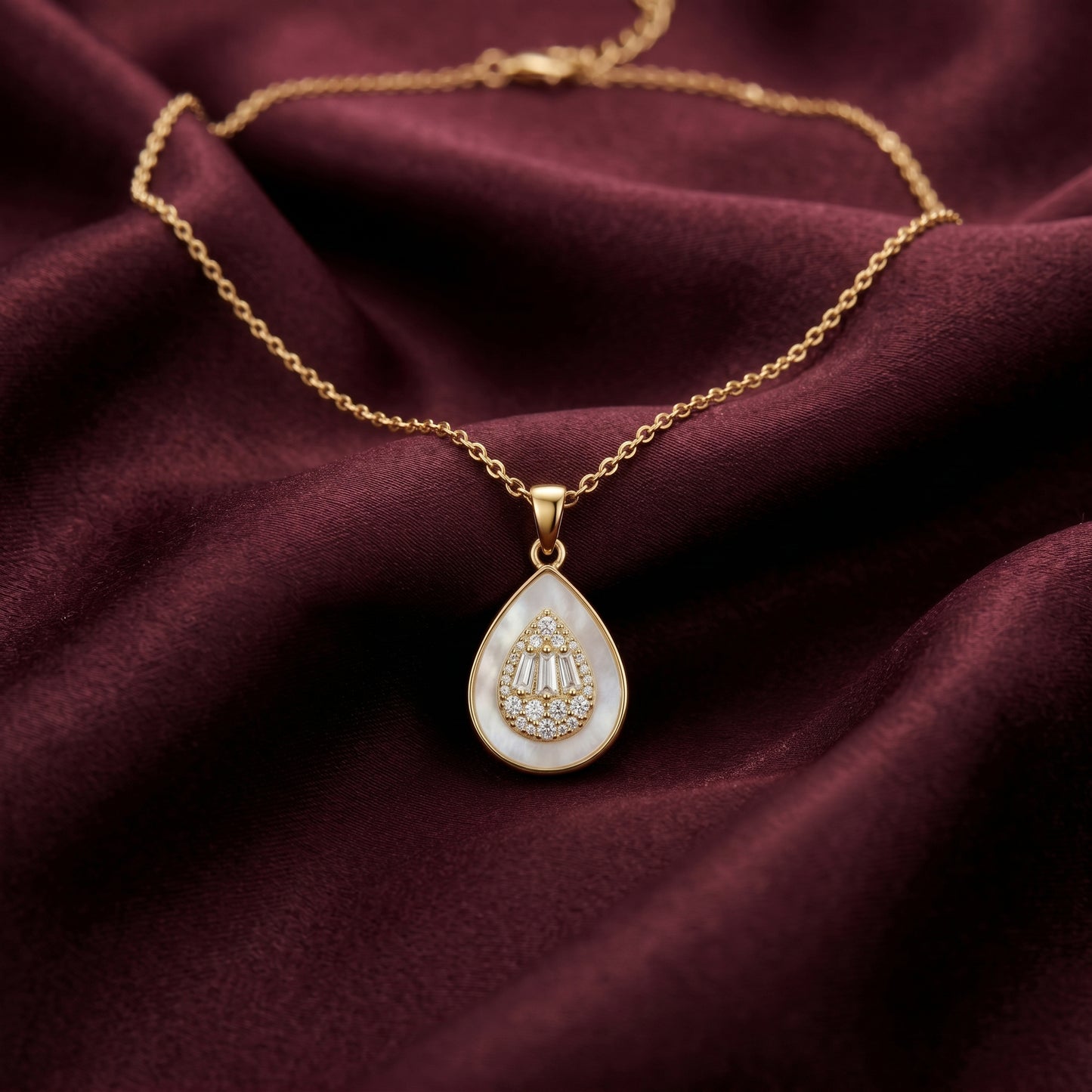 Teardrop Geometric Inlay Chain