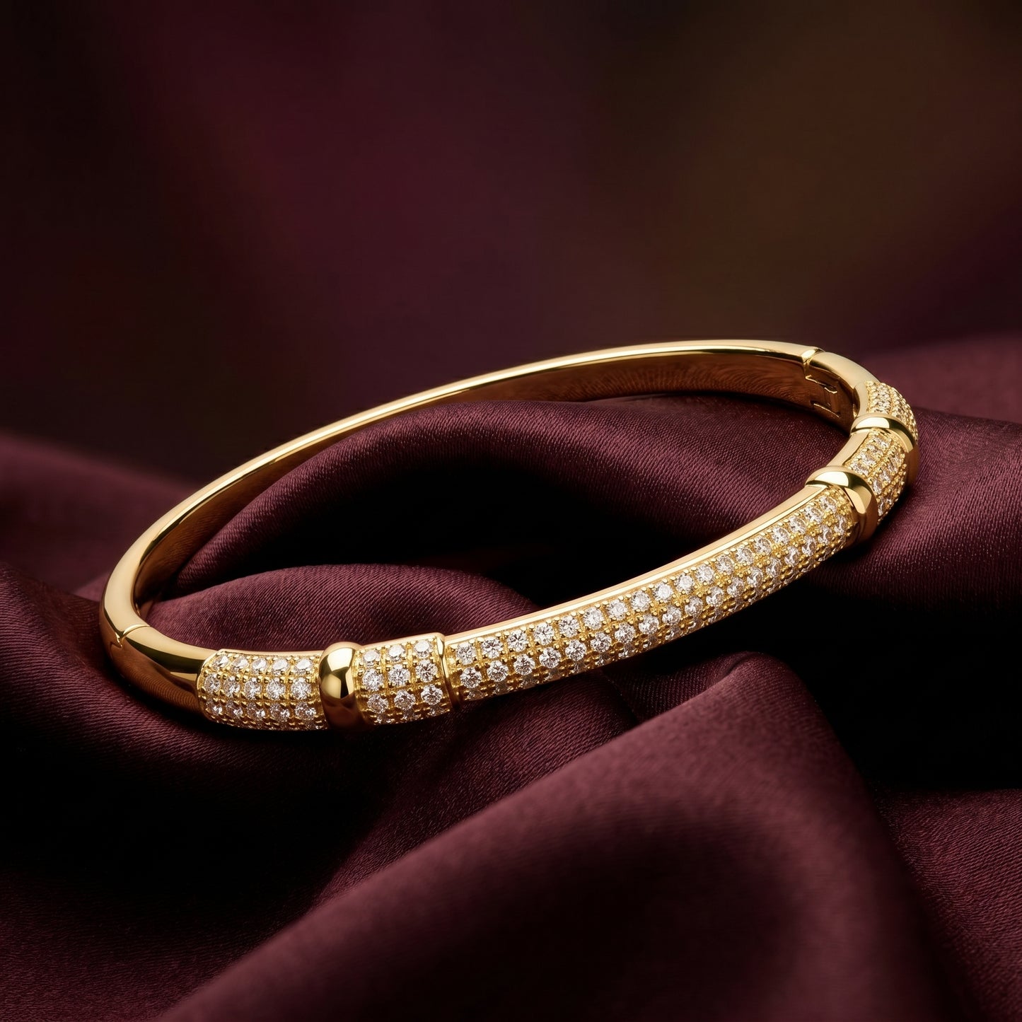 Segmented Pavé-Set Kada